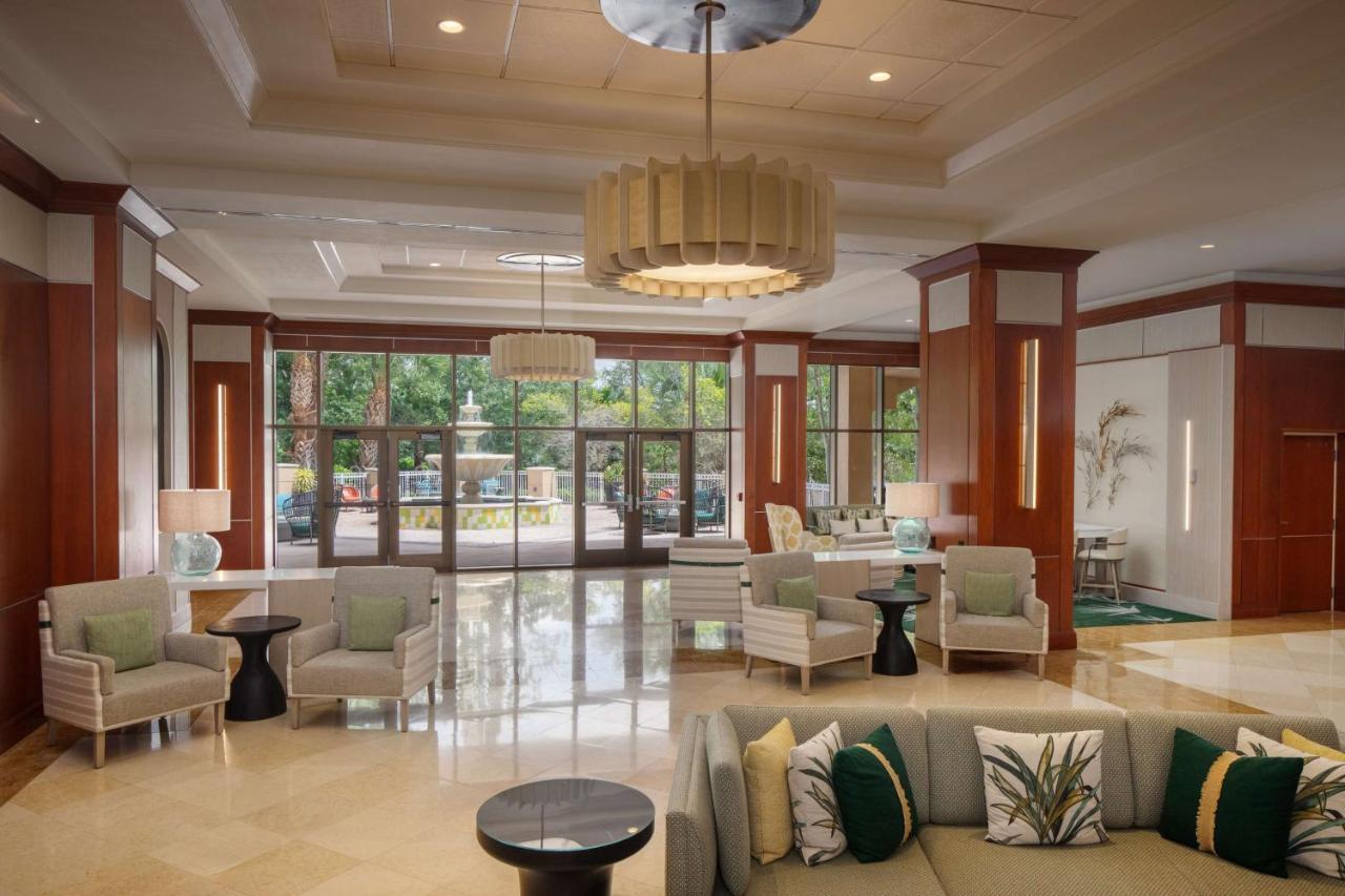 Hilton St. Petersburg Carillon Park Hotel Екстериор снимка