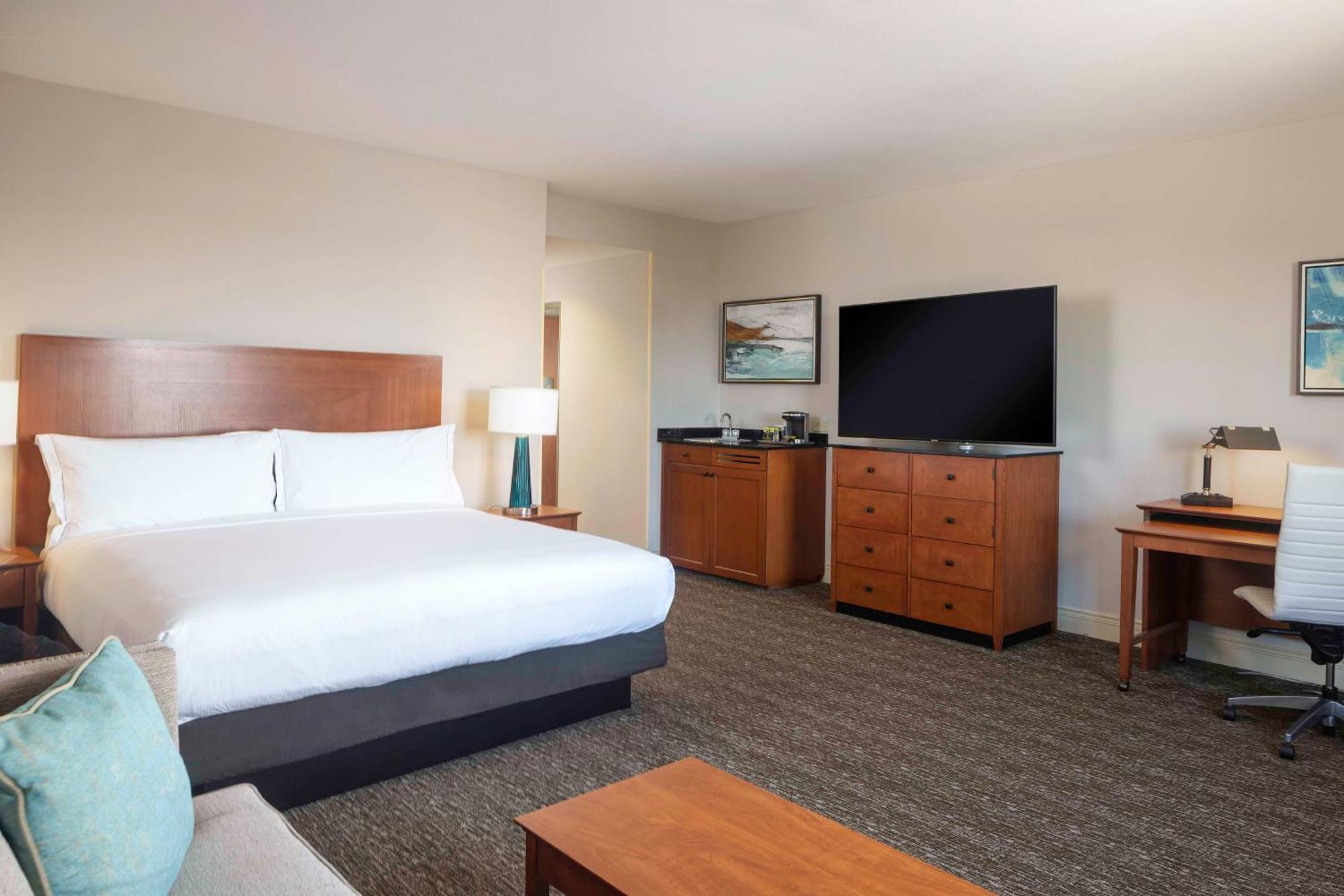 Hilton St. Petersburg Carillon Park Hotel Екстериор снимка